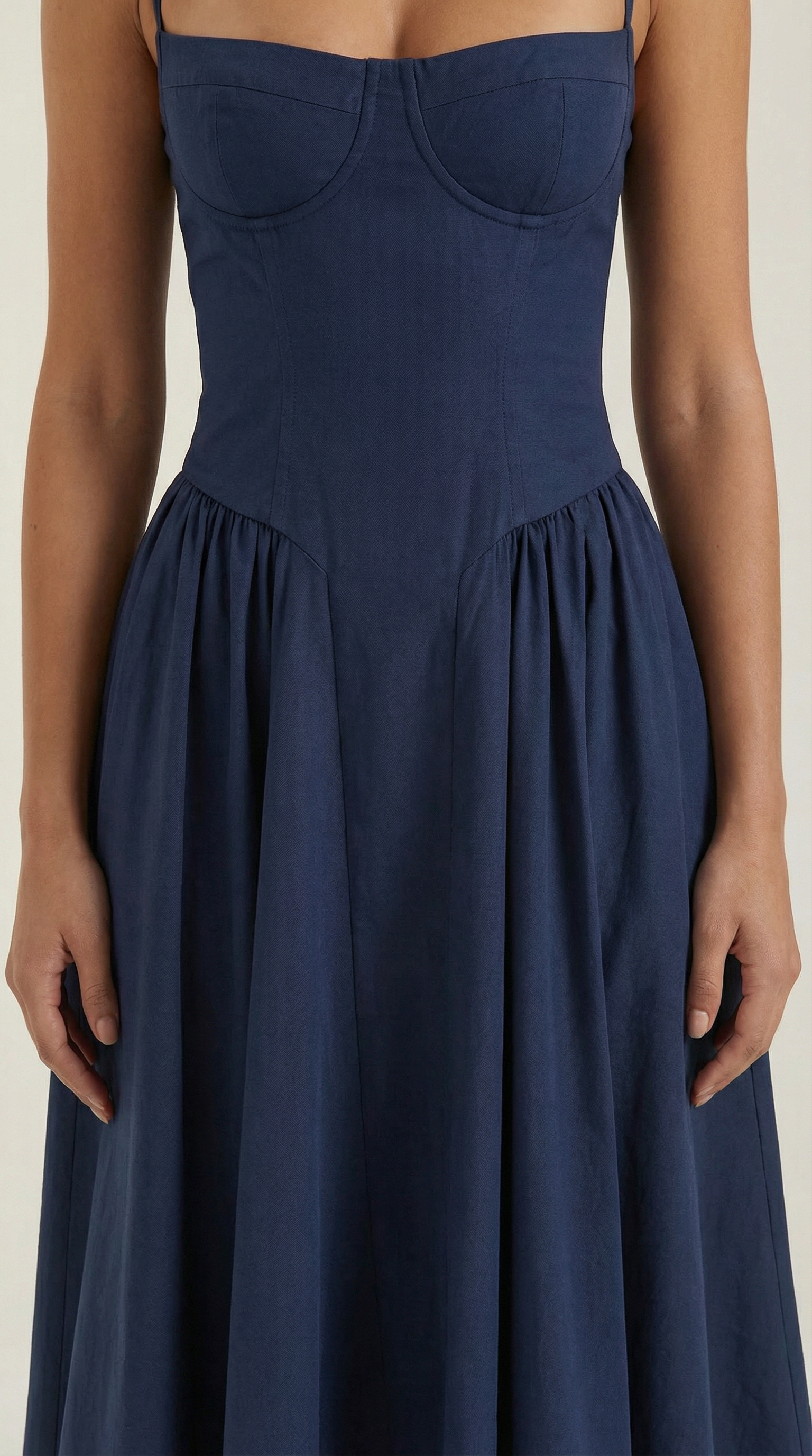 Vestido Santorini — Midi Floral con Escote Corazón